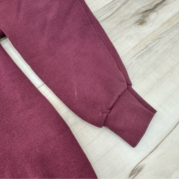 Vintage Lee Harvard University Maroon Red embroidered crewneck sweatshirt Unisex - Picture 5 of 8